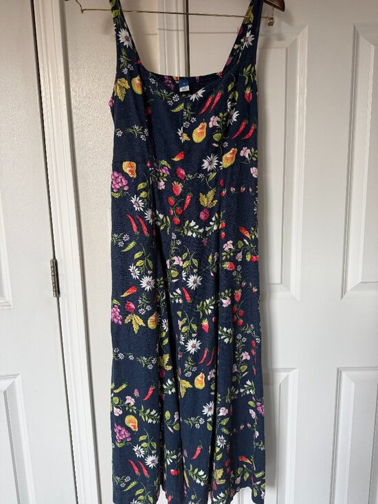 Old Navy Dresses & Skirts - Old Navy Fit-Flare Linen Blend Midi Dress